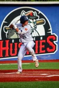 Read more about the article How Bat Weight Affects Swing Speed